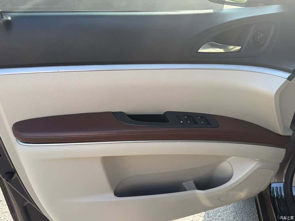 Buick GL8, 2017 7
