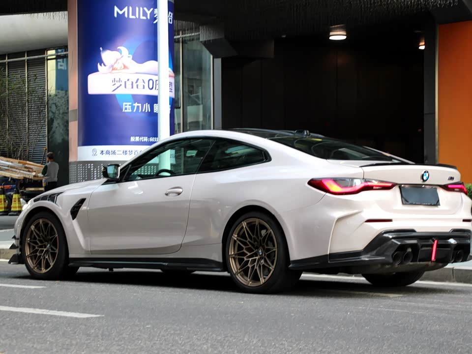 BMW M4