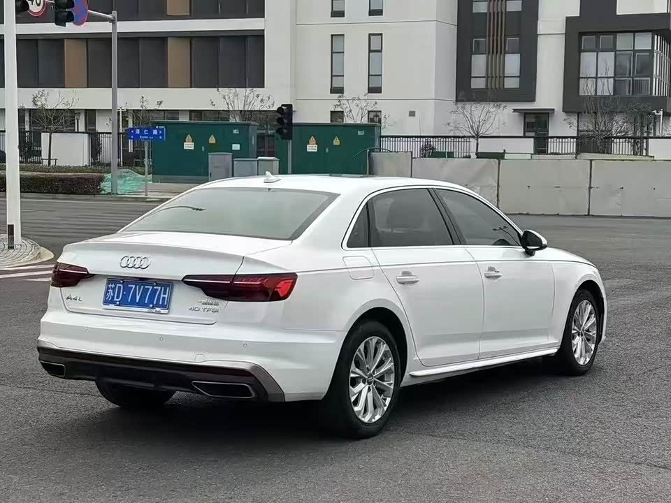Audi A4L