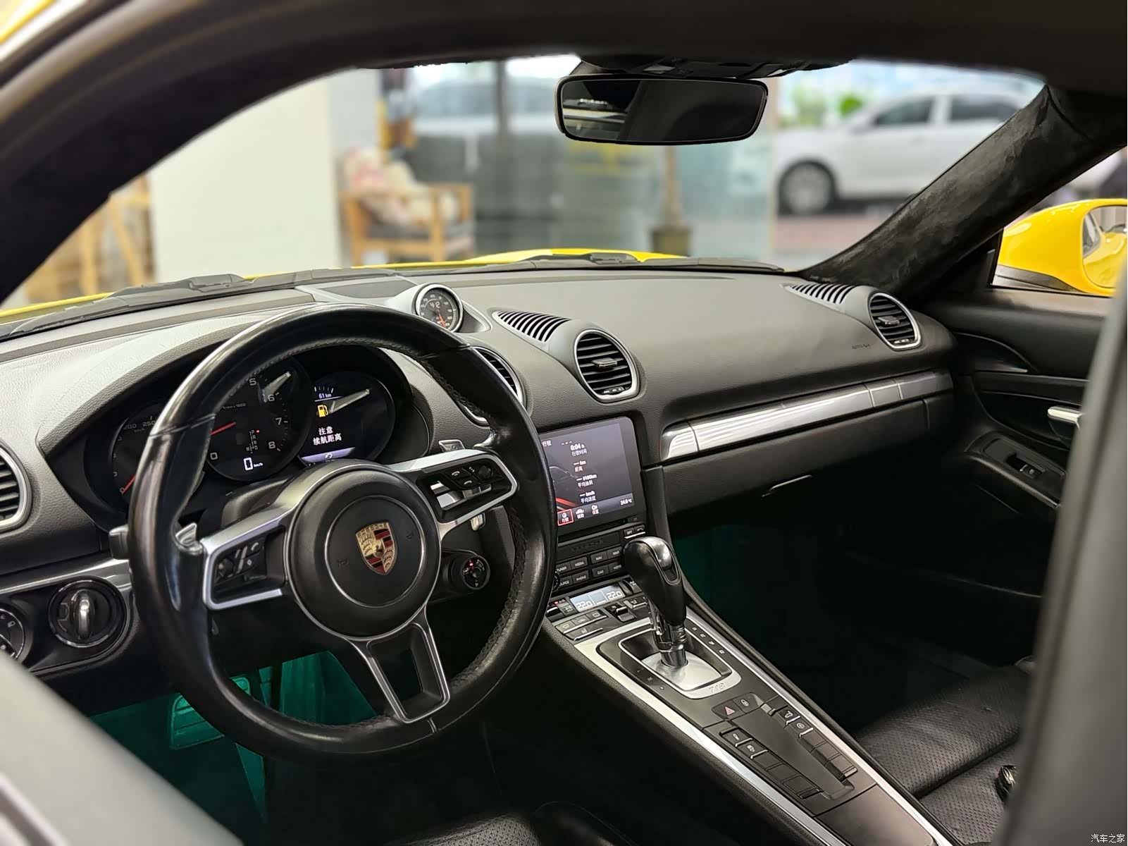 Porsche Cayman, 2017 4