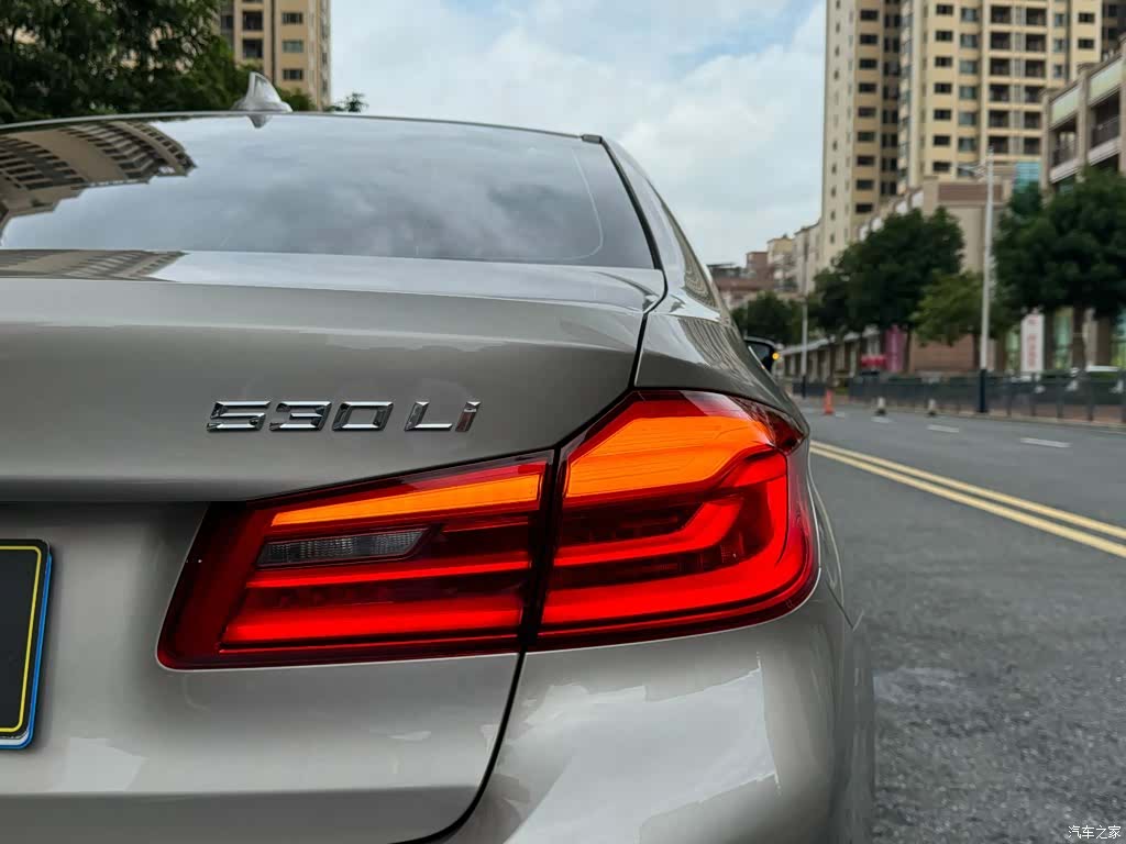 BMW 5 Series, 2018 12