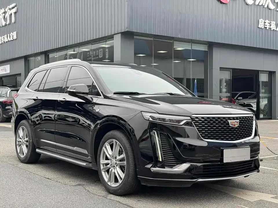 Cadillac XT6