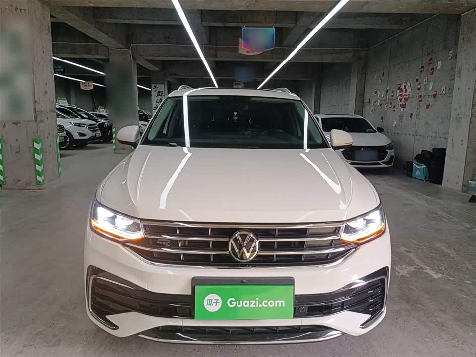 Volkswagen Tiguan L