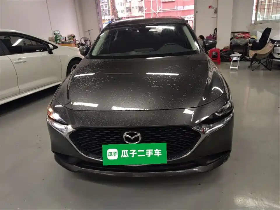 Mazda 3 Angkesaila