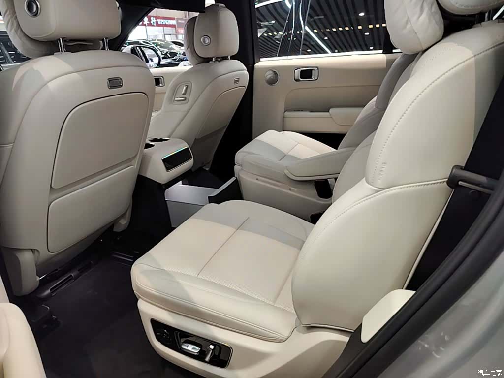 Li Auto L9, 2025 17