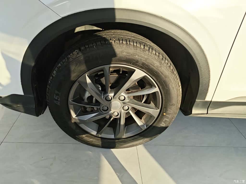 Geely Coolray, 2024 23