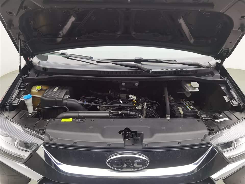 JAC Refine Ruifeng M4