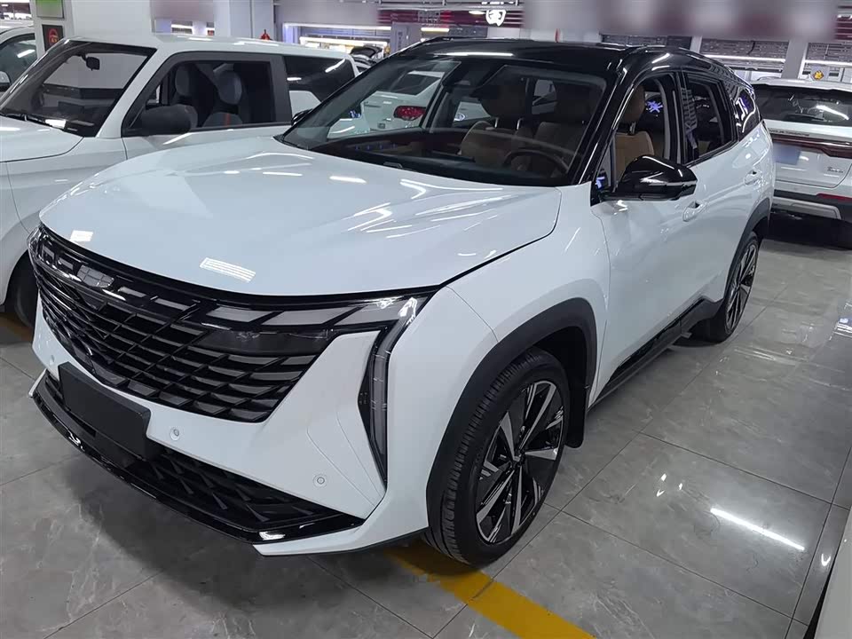 Geely Atlas L
