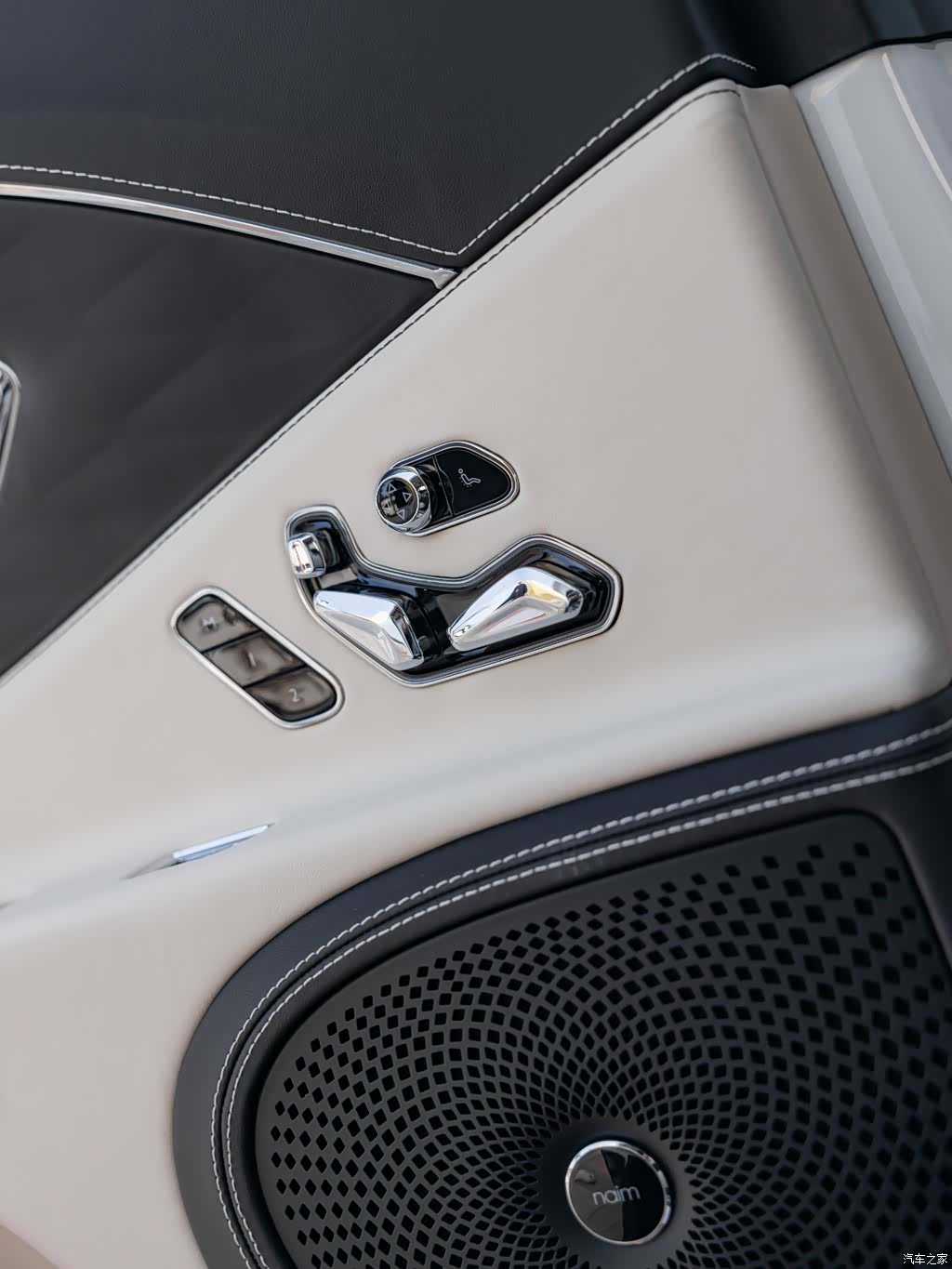 Bentley Flying Spur, 2022 22