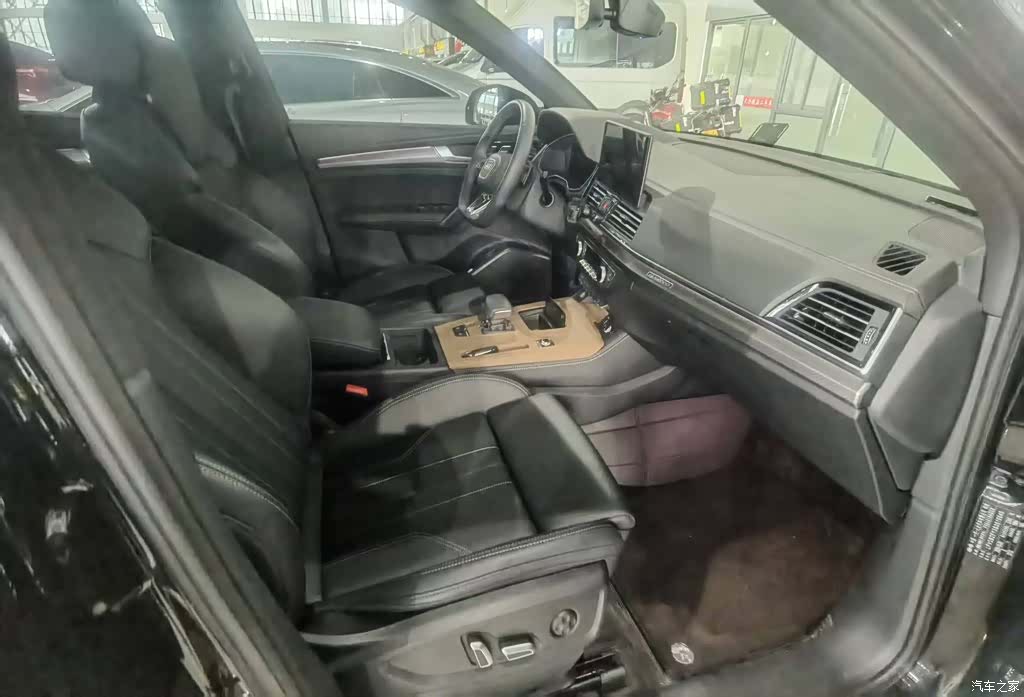 Audi Q5L, 2026 8