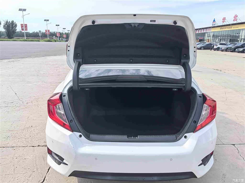 Honda Civic, 2018 10