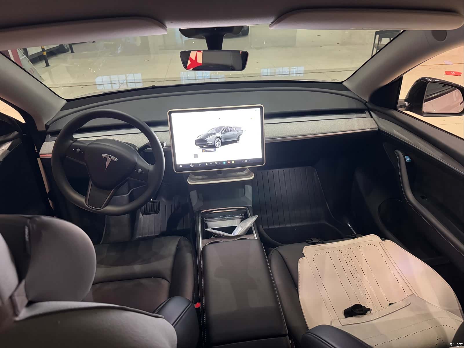 Tesla Model Y, 2024 8