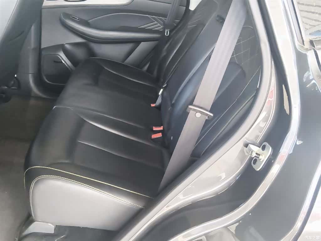 Roewe RX5, 2022 17