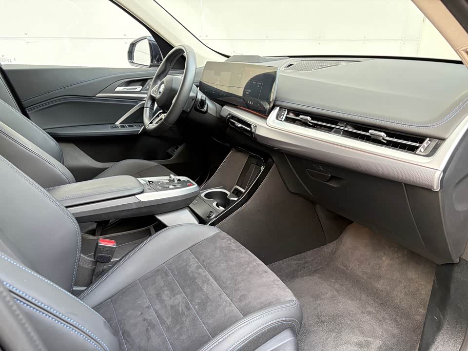 BMW iX1 BMW iX1