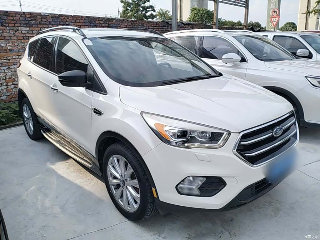 Ford Kuga, 2017 4