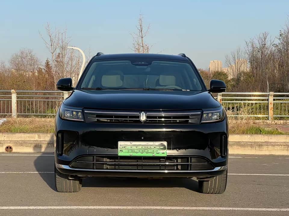 AITO Ask the world M7