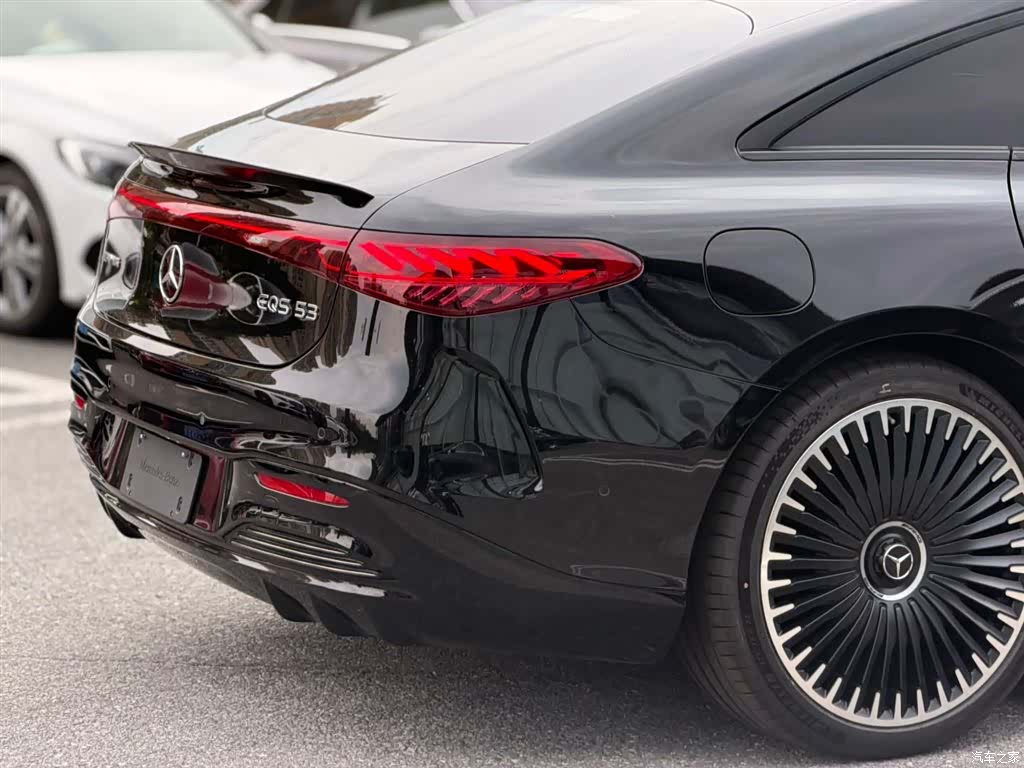 Mercedes-Benz EQS, 2025 7