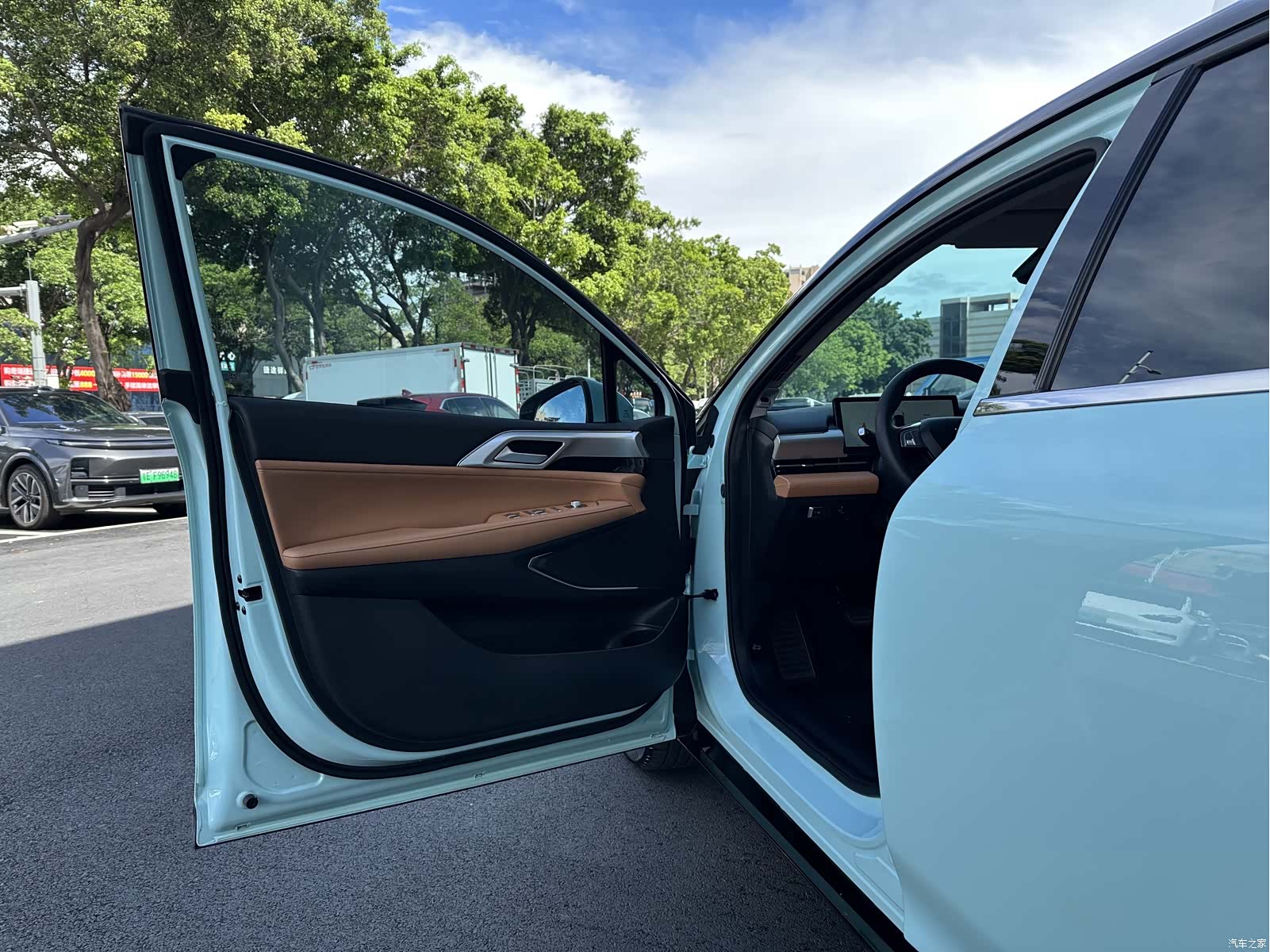 Xpeng P5, 2022 12