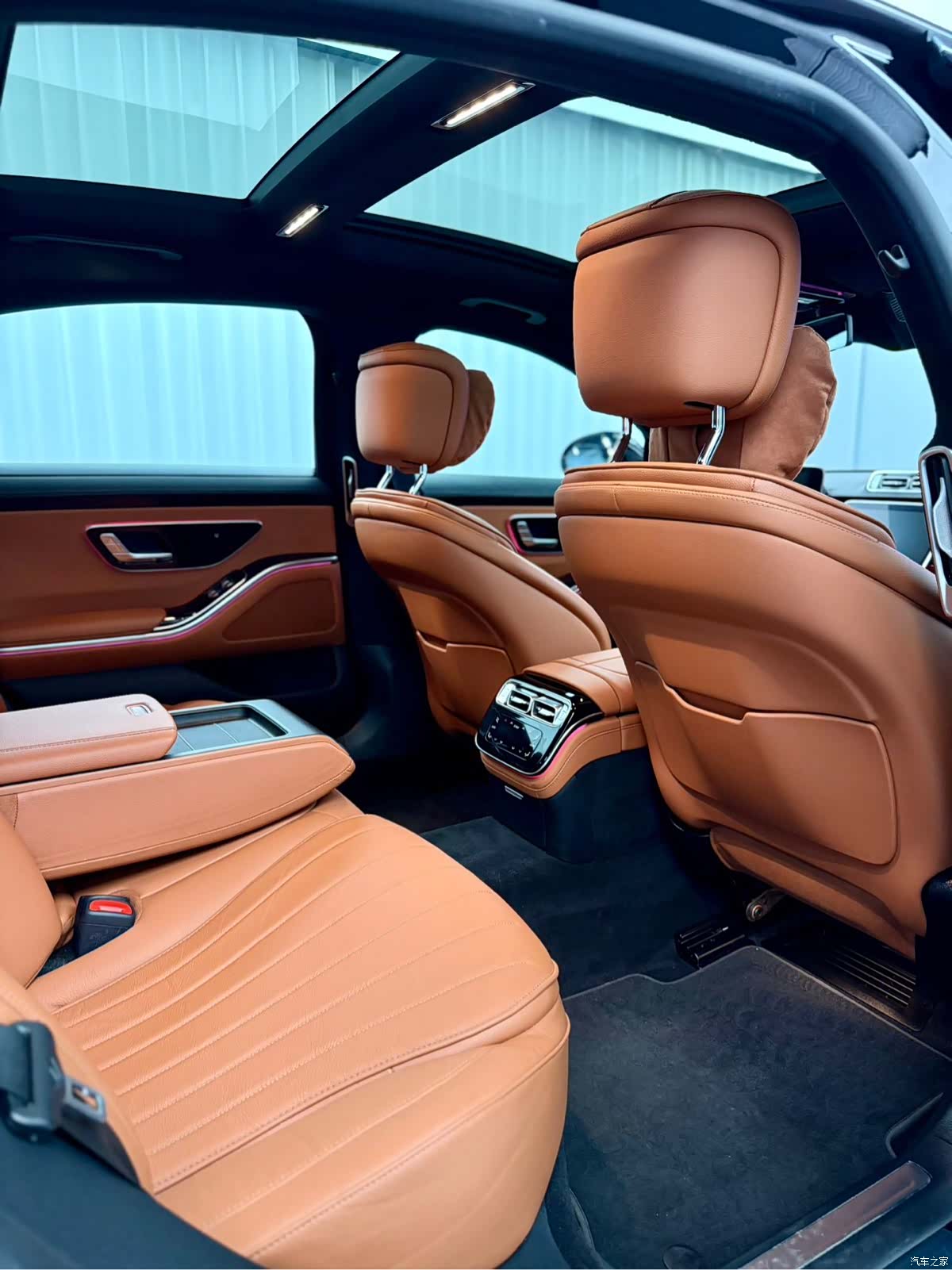 Mercedes-Benz S-Class, 2023 17