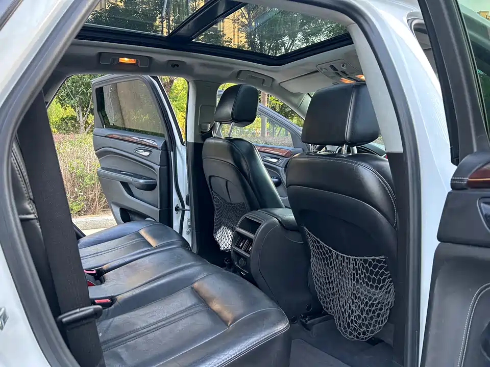 Cadillac SRX