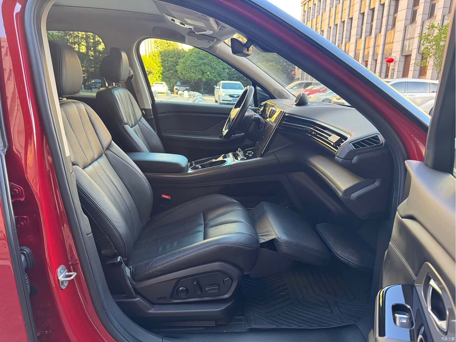 NIO ES8, 2019 26