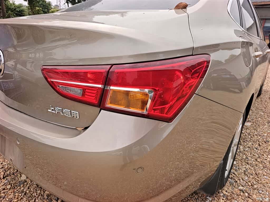 Buick Verano, 2018 8