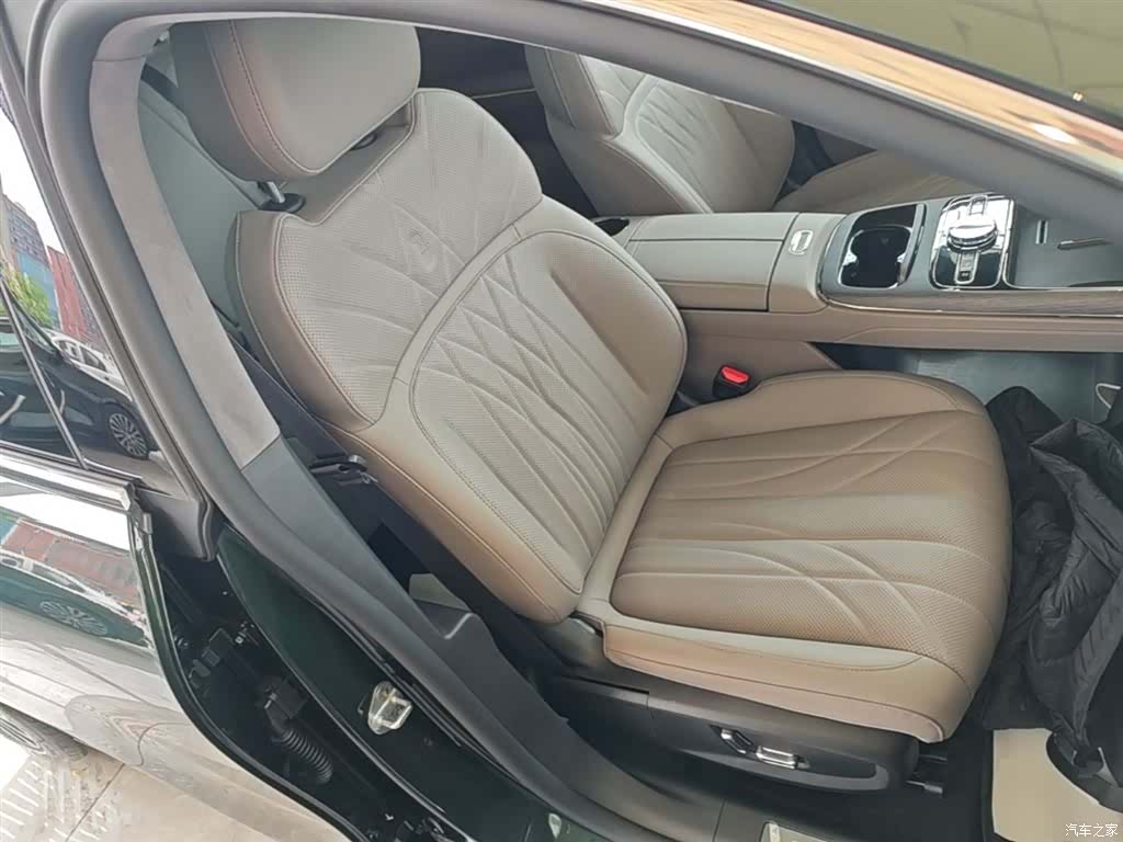 Geely 8, 2025 25