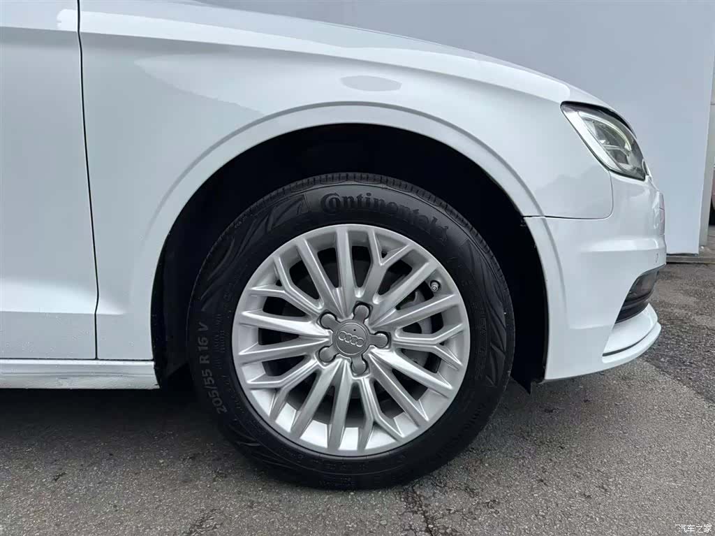 Audi A3, 2015 14
