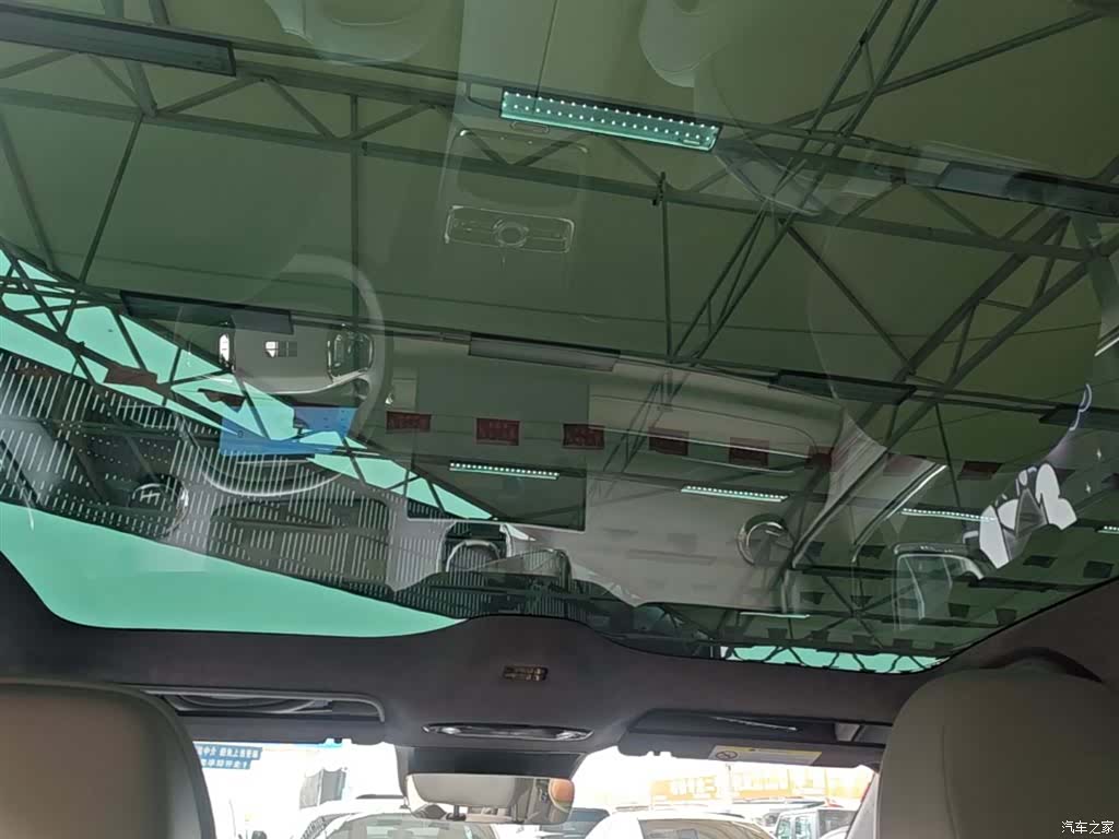 Geely 8, 2025 18
