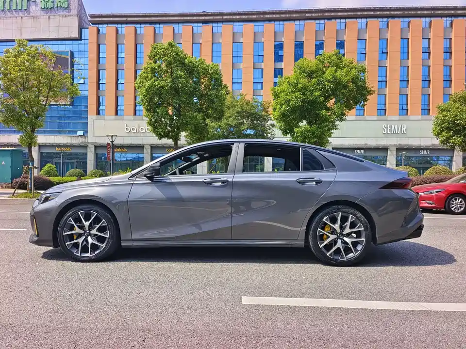 Trumpchi Shadow Leopard