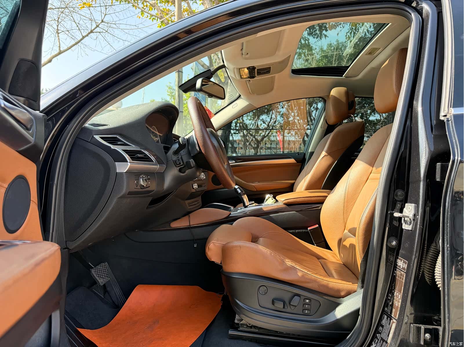 BMW X6, 2011 11