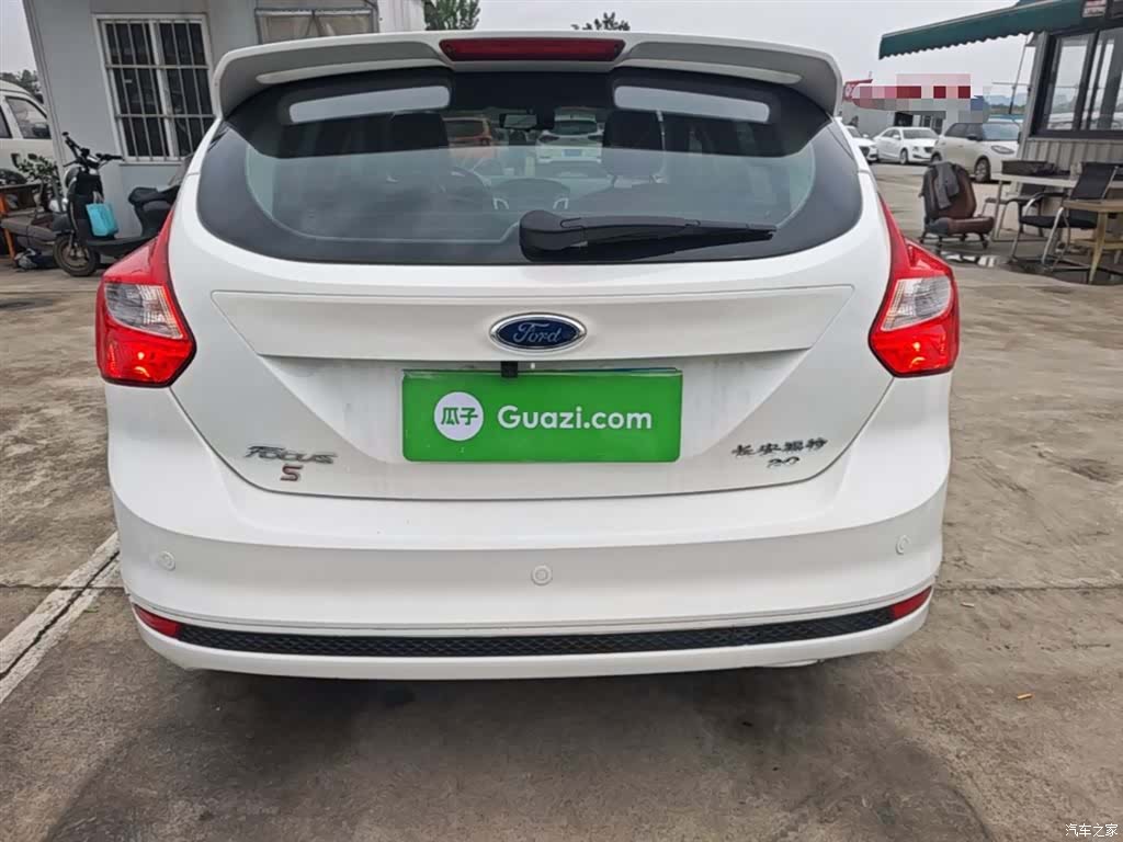 Ford Focus, 2015 6