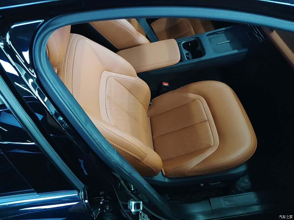 Wuling Starlight, 2025 25