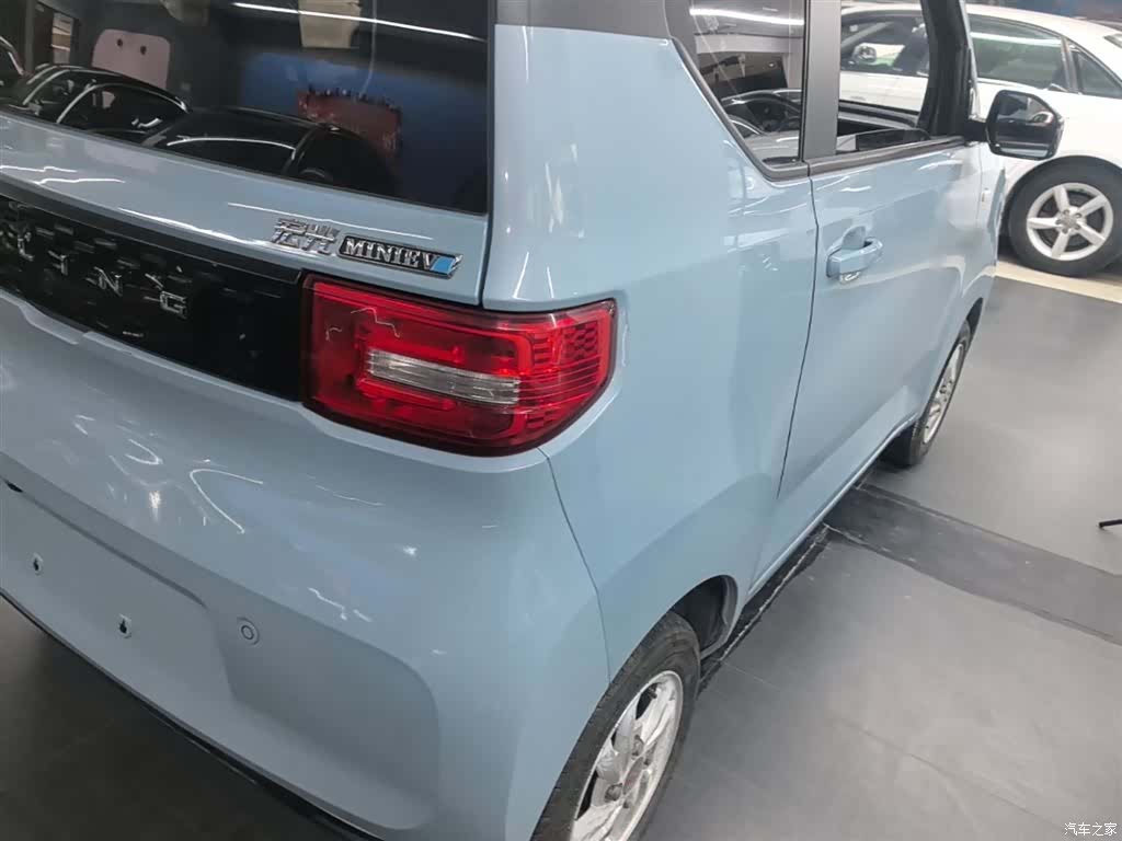 Wuling MINIEV, 2021 8