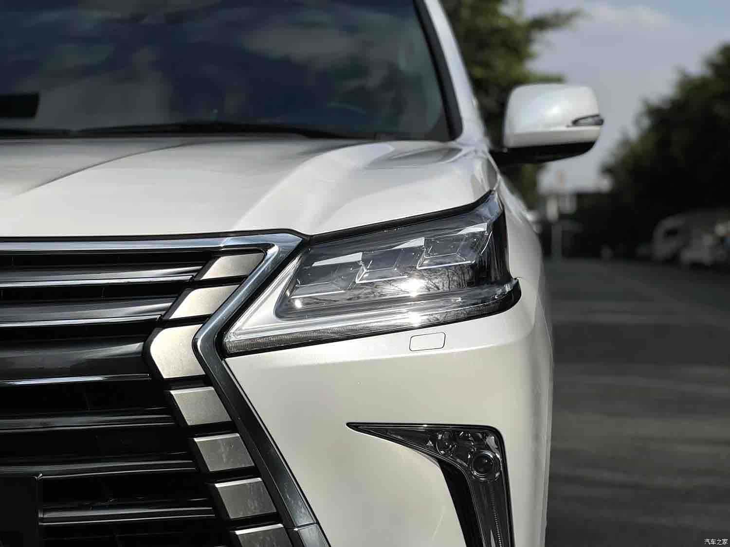 Lexus LX, 2019 все фото