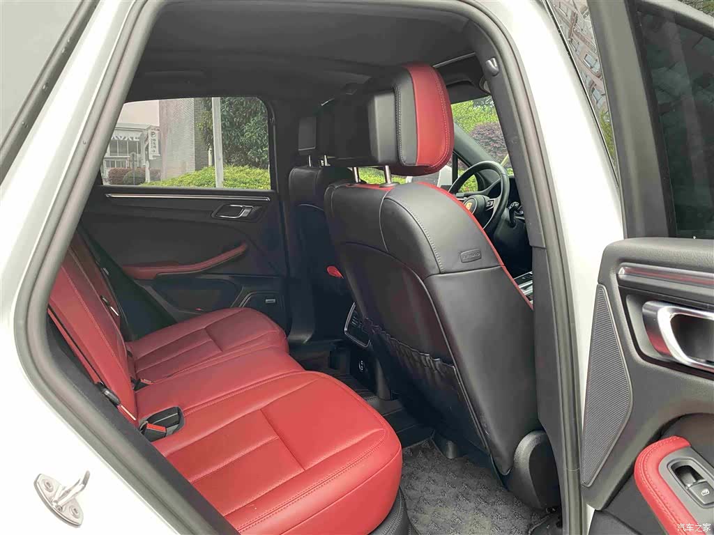 Porsche Macan, 2022 7