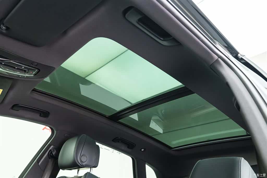 Audi Q5L, 2025 23
