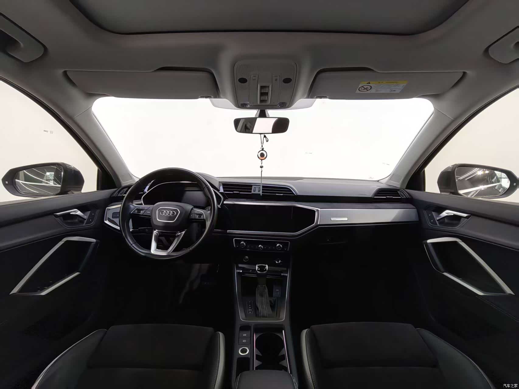 Audi Q3, 2022 7
