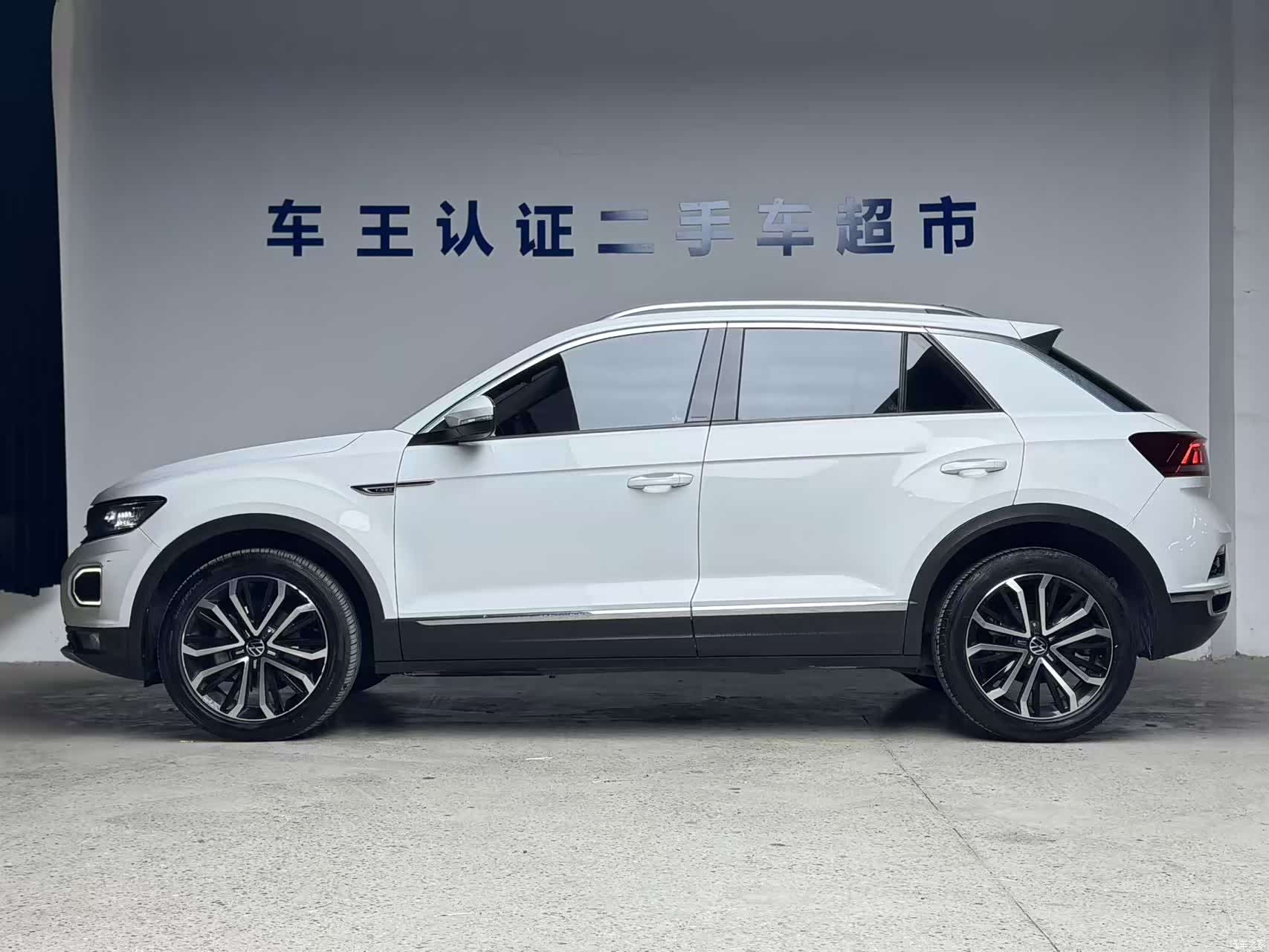 Volkswagen T-ROC, 2021 4