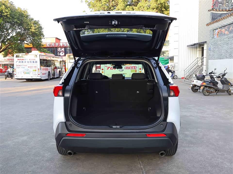 Toyota RAV4 Rongfang