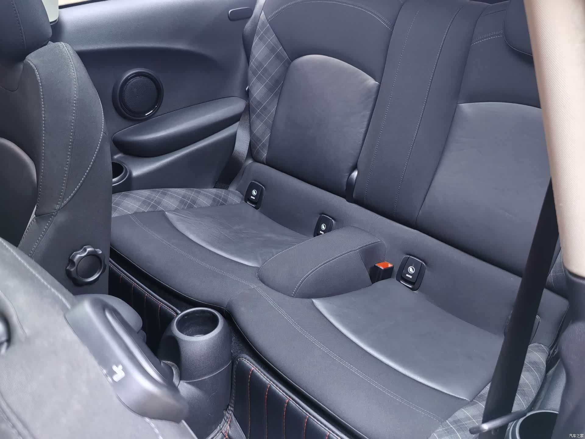 Mini Cooper, 2017 16