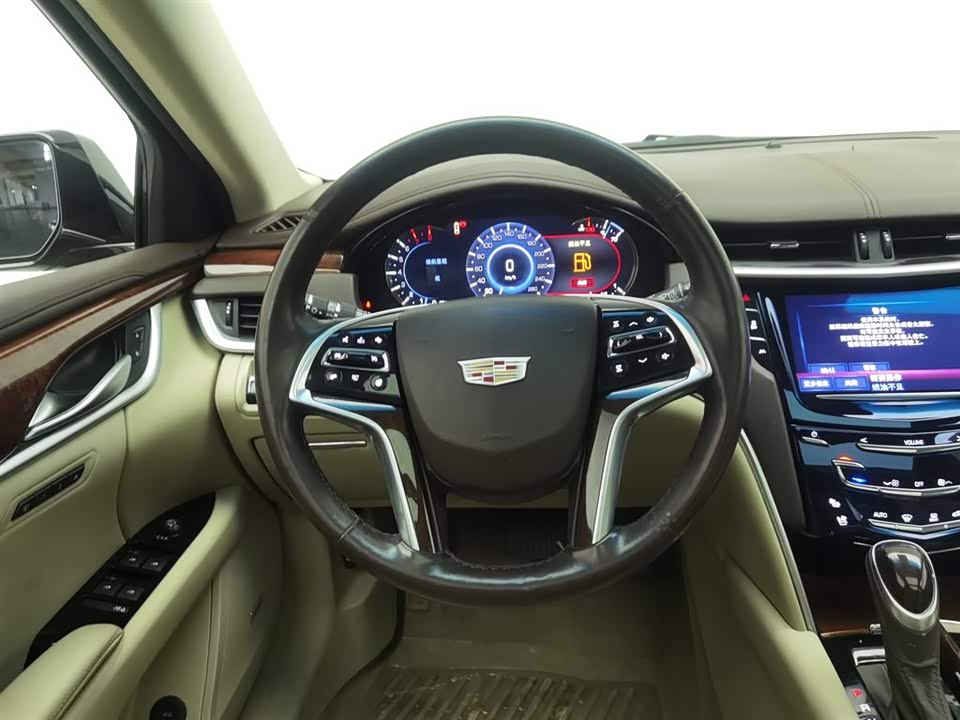 Cadillac XTS
