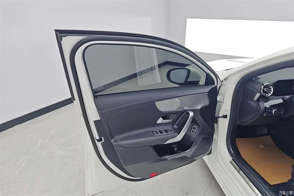 Mercedes-Benz A-Class, 2021 7