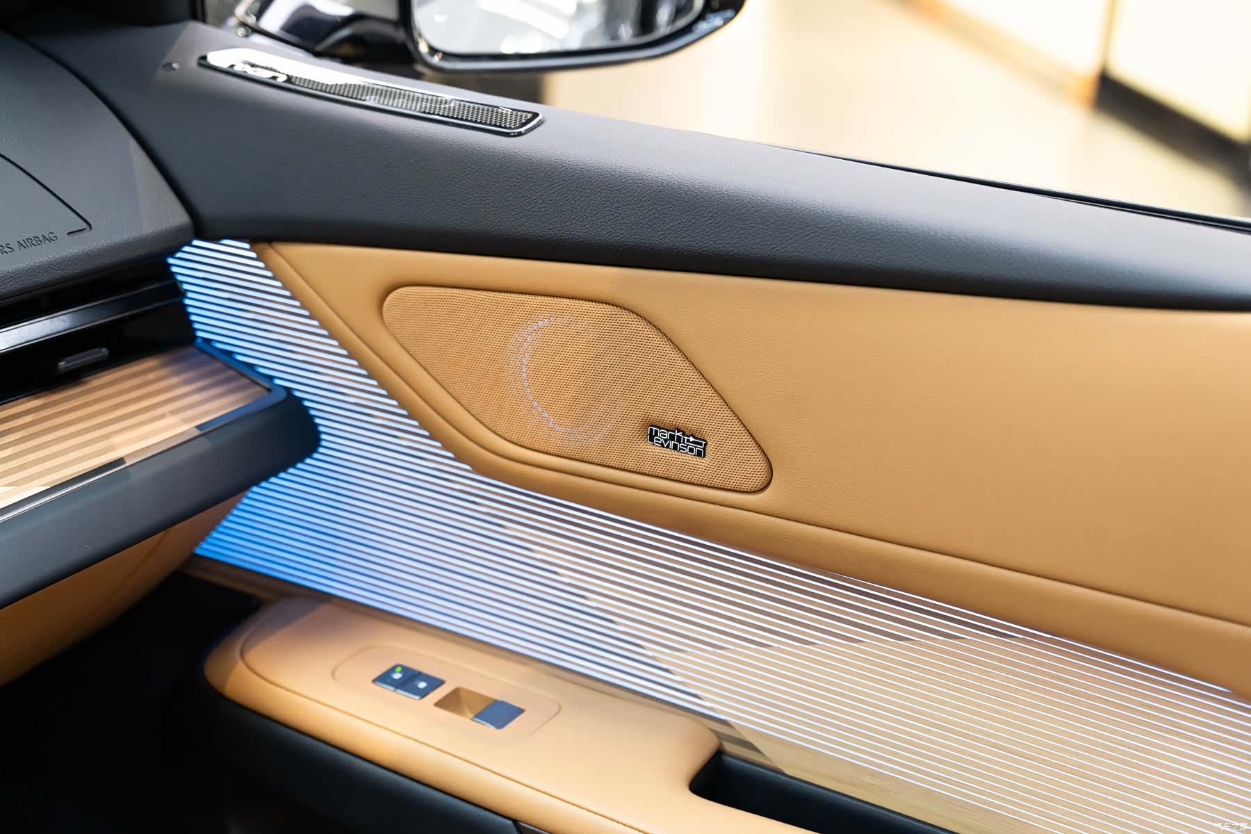 Lexus ES, 2026 23