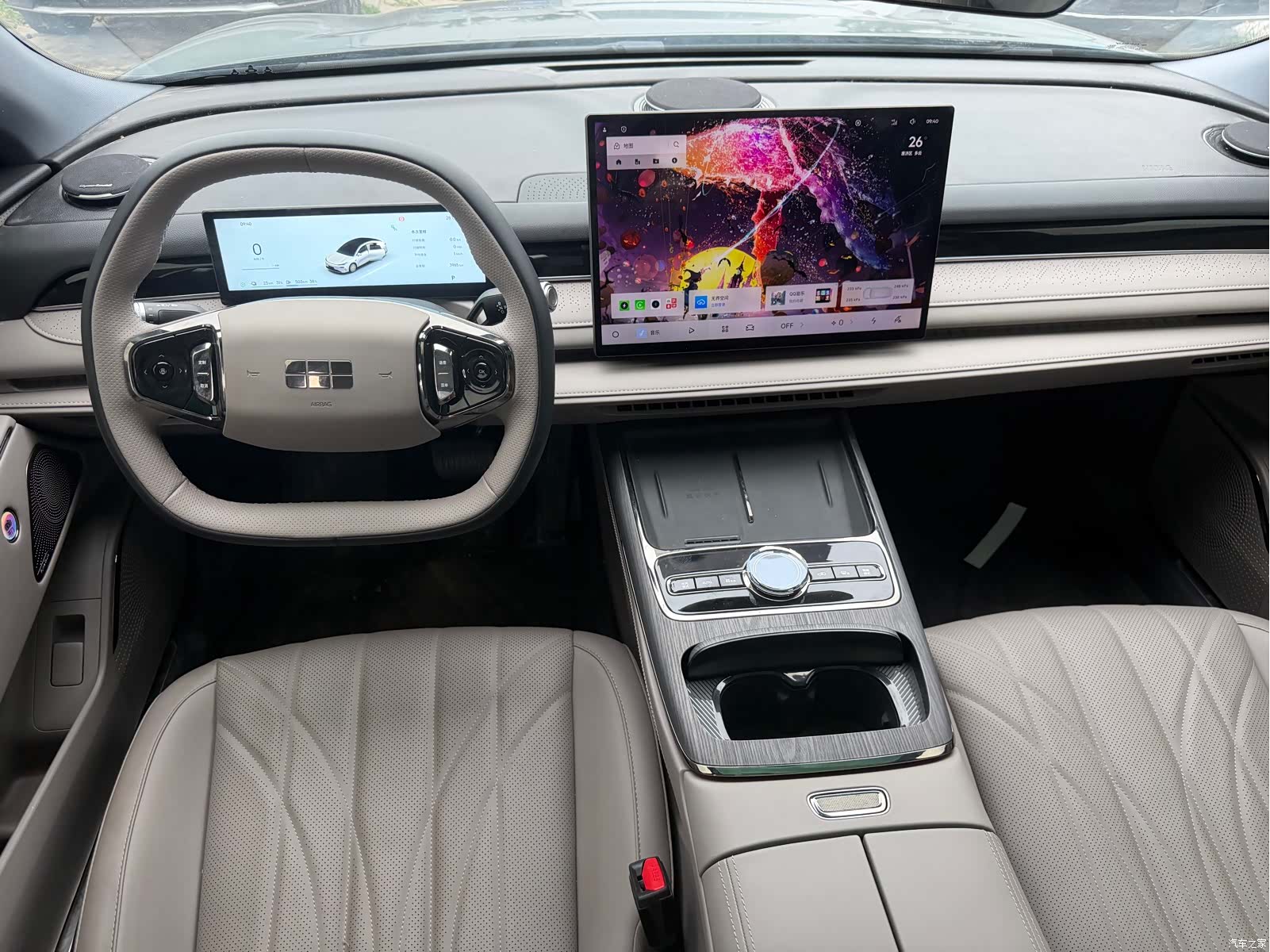 Geely 8, 2025 9
