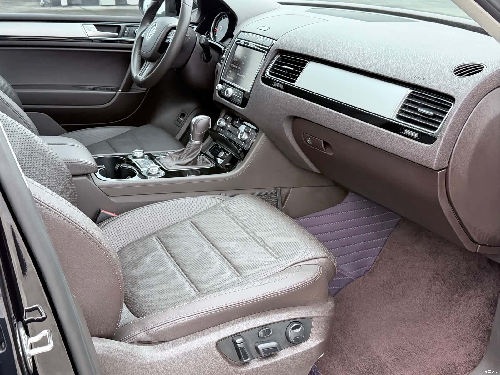 Volkswagen Touareg, 2018 14