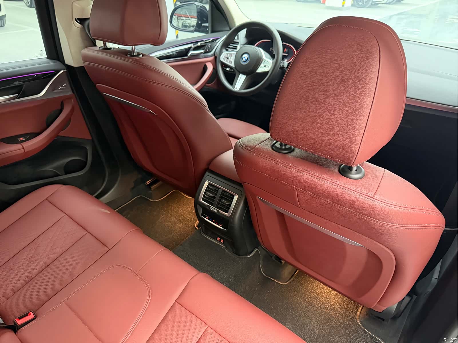 BMW iX3, 2023 6