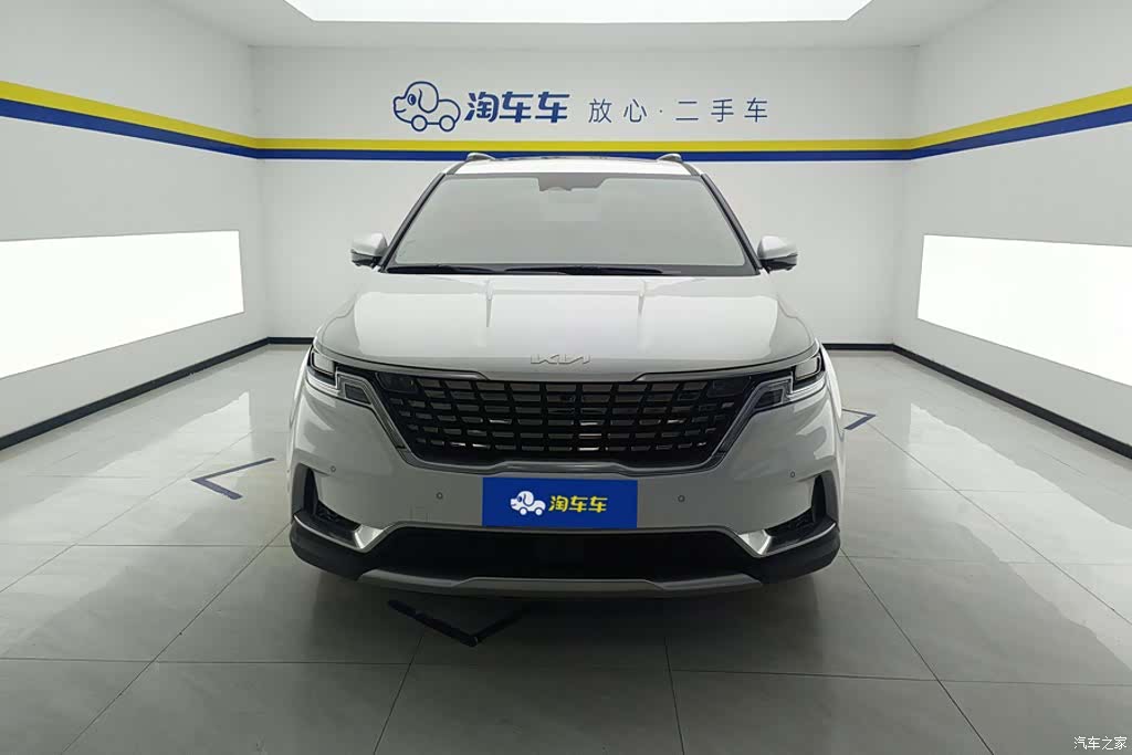 Kia Carnival, 2022 2