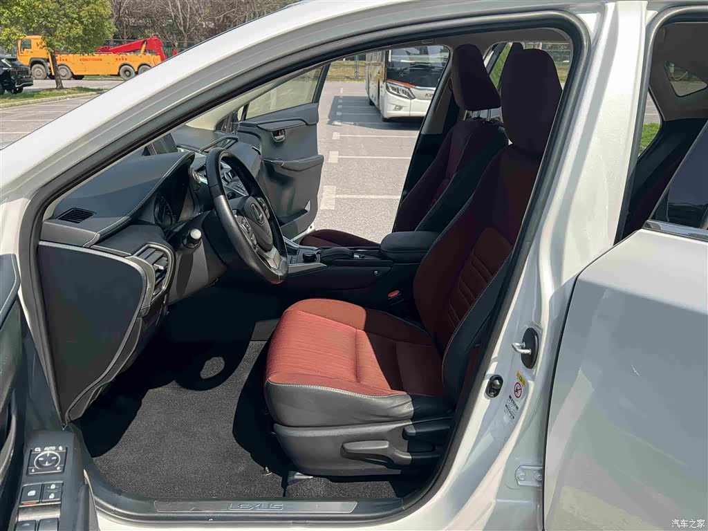 Lexus NX, 2017 13