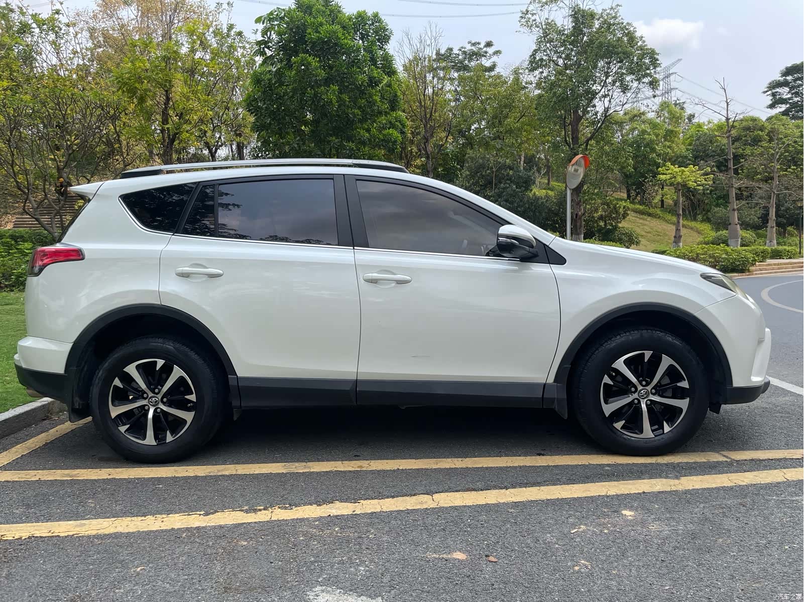 Toyota RAV4, 2017 4